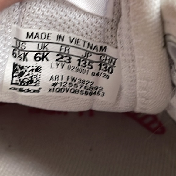 Adidas X Disney Goofy Print sneakers size 6.5 kids - Picture 6 of 8